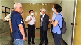 中選會主委李進勇25南下高雄勘察罷韓投開票所。（圖／中選會提供）