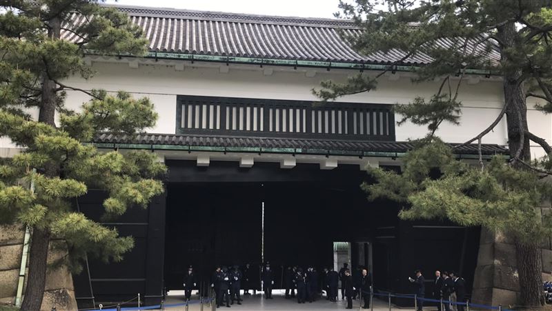 日男越河翻牆進入皇宮被捕　動機不明