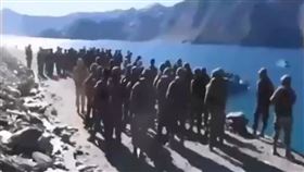 揭中印對峙畫面！解放軍「西海艦隊」強勢進駐…不丟石頭了 圖／翻攝自@stsy2019推特
