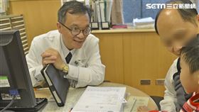 台北慈濟醫院,泌尿科,楊緒棣,小便日記,尿床,世界尿床日（圖／台北慈院提供）