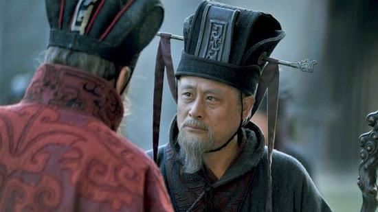 曹操送一空盒...功臣看完秒自盡