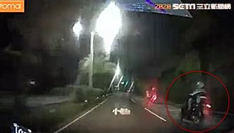 女開車驚遇屁孩求偶　她見這舞步嚇傻