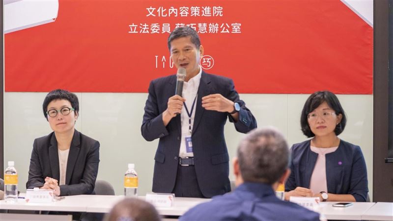 出版業怎振興？綠委蘇巧慧帶頭衝到底
