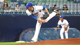 ▲富邦悍將投手Mike Loree（羅力）開季2連勝。（圖／富邦悍將球團提供）