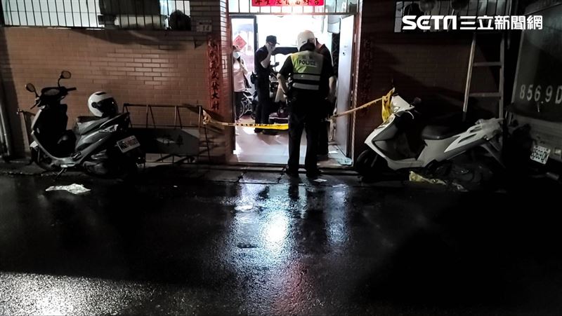 9旬翁持刀狠捅結髮妻　兒奪刀遭劃傷