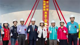 宜蘭水上運動訓練基地動土宜蘭縣首座水上運動訓練基地興建工程，27日在冬山河親水公園動土，宜蘭縣長林姿妙（右4）表示，縣府最大的願景就是想將宜蘭打造成為「全國水上運動訓練中心」。（宜蘭縣政府提供）中央社記者王朝鈺傳真　109年5月27日