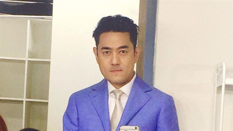 前女友抓偷吃輕生　男星靈堂下跪認錯