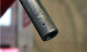 根據中油浮動油價公式，估汽、柴油6月1日凌晨零時起將分別調漲新台幣1.1元、0.9元，92無鉛汽油重回20元以上水準，每公升20.7元，創近3個月來新高。（中央社檔案照片）