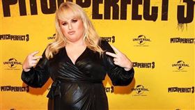 電影《歌喉讚》中飾演「胖艾咪」的瑞貝爾威爾森/減肥/瘦。(翻攝IG)