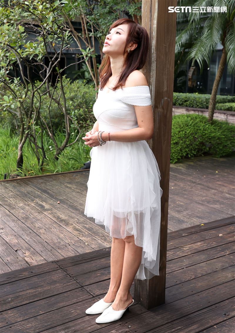 林薇三立新聞網專訪。（記者邱榮吉/攝影）