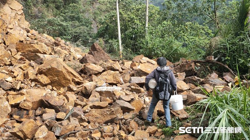 觀音3號隧道土石崩塌　居民回家路斷