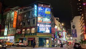 韓國瑜,罷免,罷韓,看板,公民割草,李醫師,台北車站,北車