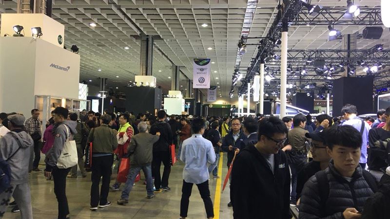 看車人潮回溫　5月車市可望優於預期