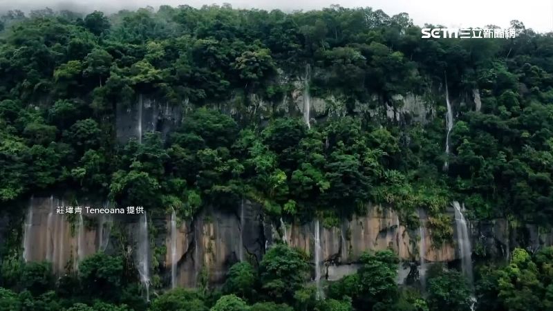 雨後限定！「達娜伊谷」巨石瀑布美翻