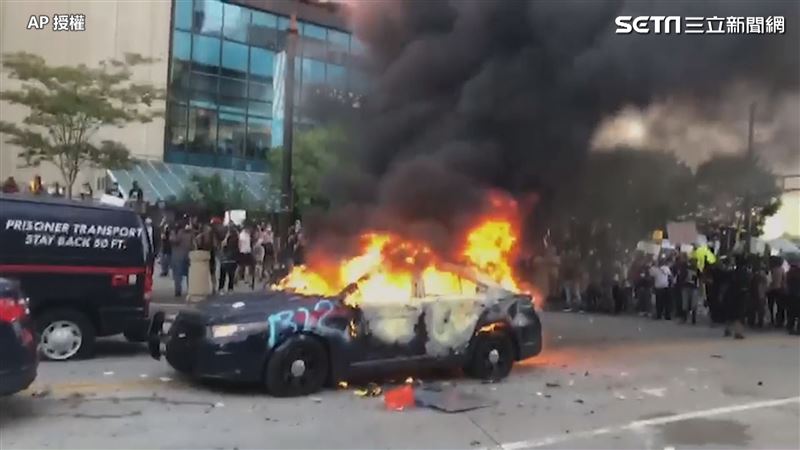 佛洛伊德之死掀暴動　大咖影星開罵了