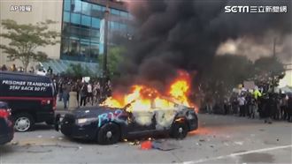 弗洛伊德弟籲停止暴動：非我哥想要的