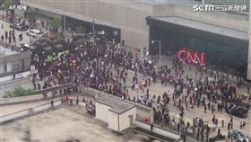 美國暴動CNN總部被黑人包圍（圖／AP授權）