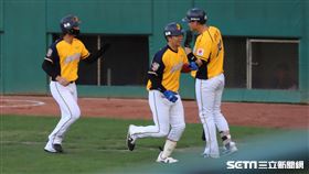 詹子賢敲出雙響砲。（圖／記者劉彥池攝影）