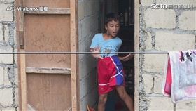 ▲Marco跳起舞來表情超到位。（圖／AP／Viralpress 授權）