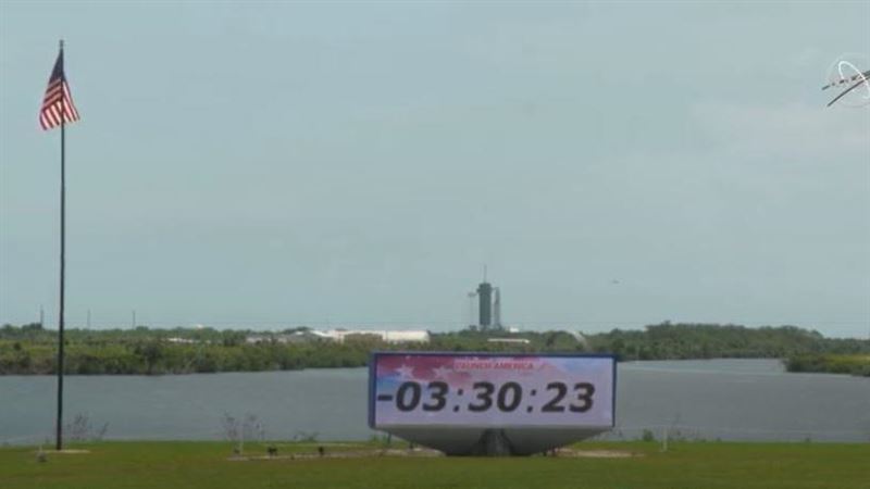 SpaceX首載人　升空倒數3小時