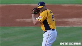 ▲中信兄弟先發投手萊福力。（圖／記者劉彥池攝影）