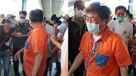 阿中人氣太旺！穿夾腳拖遊白河狂被踩　回頭抓包人大笑