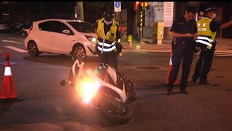 碰撞左轉公車車尾　18歲騎士慘喪命
