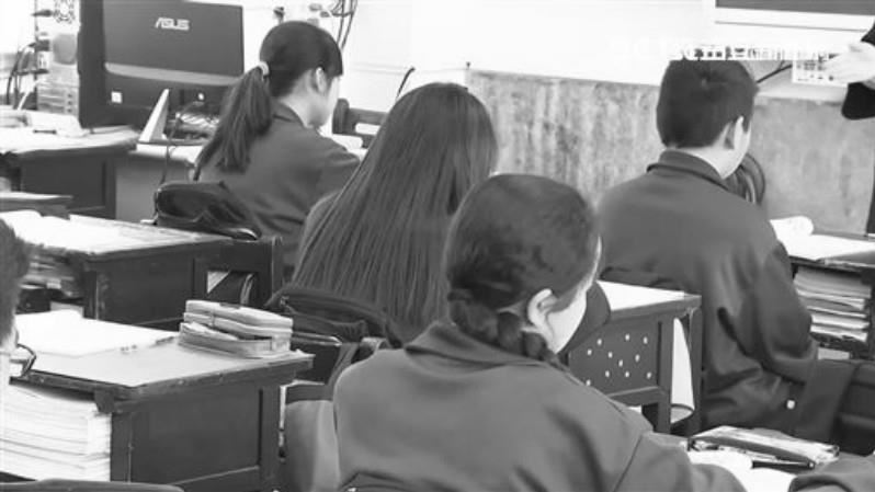 家長拜託管教小孩　老師打手心遭投訴