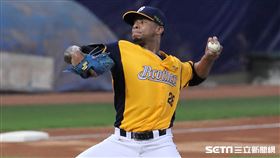 ▲中信兄弟先發投手米蘭達。（圖／記者劉彥池攝影）