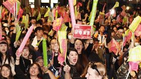 蔡英文總部氣氛（攝影林聖凱拍）