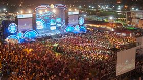 疫情趨緩　花蓮大型活動持續籌備國內武漢肺炎疫情趨穩，為鼓舞民眾恢復正常生活步調，花蓮縣政府觀光行銷方面，正籌劃花蓮夏戀嘉年華、紅面鴨FUN暑假、原住民族聯合豐年節及鼓王爭霸戰等大型活動，預計都將在8月間登場，盼帶起觀光動能。圖為往年花蓮夏戀嘉年華舉辦情形。（花蓮縣政府提供）中央社記者李先鳳傳真　109年6月1日