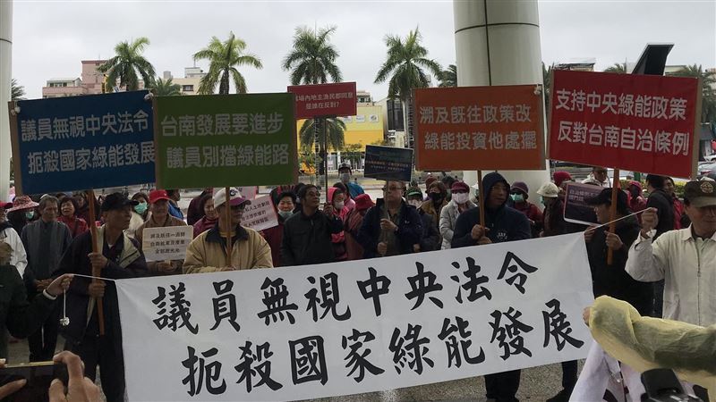 來亂？流浪狗、太陽能…民代狂討回饋