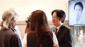 副總統賴清德1日下午前往桃園追思鍾肇政先生。（圖／翻攝賴清德臉書）