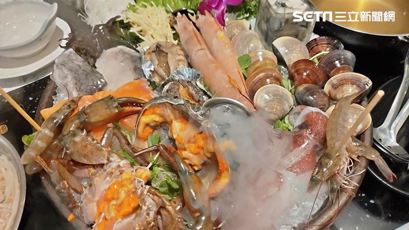 34歲男嗜手搖飲海鮮　雙腳竟突劇痛