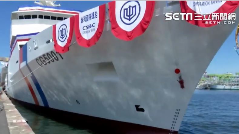 配備火箭彈　4000噸級嘉義艦下水