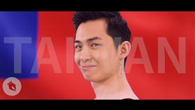 博恩新歌「CHINA」酸爆劉樂妍　網看男主角：同一人？（組合圖／翻攝自YouTube）