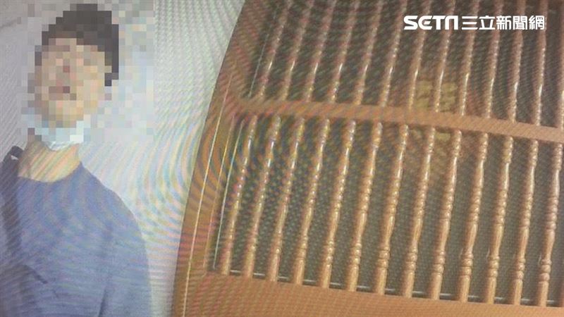 鮮肉救生員成紅牌　女客四度指名嘿咻