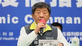 0602CDC 指揮中心記者會 
中央流行疫情指揮中心 薛瑞元 醫療應變組組長
中央流行疫情指揮中心 張上淳 專家諮詢小組召集人
中央流行疫情指揮中心 陳時中 指揮官
中央流行疫情指揮中心 陳宗彥 副指揮官
中央流行疫情指揮中心 王美花 物資組組長
中央流行疫情指揮中心 周志浩 疫情監測組組長
中央流行疫情指揮中心 莊人祥 發言人