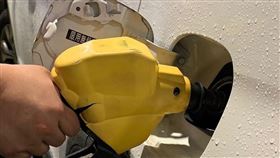 由於市場對美中貿易談判感到樂觀，使原油需求展望改善，國際油價5日上揚超過1%。（中央社檔案照片）