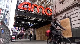 紐約AMC戲院停業  釘上木板防暴徒