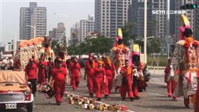 不繞境收入下滑 