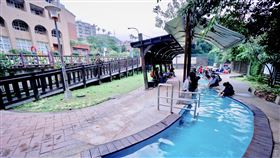 疫情解封　北投區3處泡腳池9日起正常運作台北市政府產業發展局4日表示，配合疫情解封，北投區3處公共泡腳池自9日起取消實名制和座位間隔，恢復正常運作。（台北市產發局提供）中央社記者黃麗芸傳真　109年6月4日