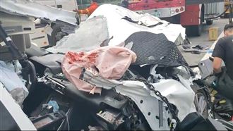 苗栗凌志車禍2死　砂石駕駛驚悚目擊