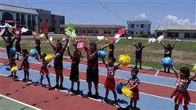 澎湖望安5校79人齊競賽（1）澎湖望安離島偏鄉5所國中小暨社區聯合運動會4日在將澳國中舉行，5校的學生總數只有79人，堪稱是國內最有人情味的迷你運動會。（將澳國中提供）中央社　109年6月4日