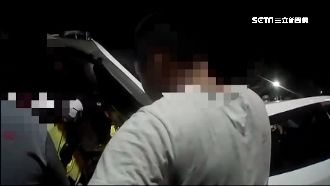 黑衣人群聚　警搜陣頭大刀4人遭送辦