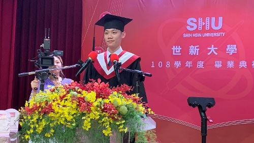 畢業典禮高規格   最新科技全登場