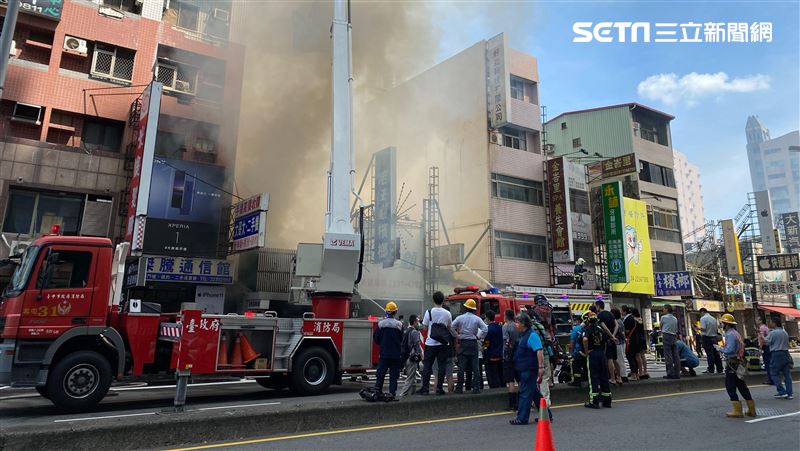 日式料理老店大火　老闆嘆：才剛裝潢