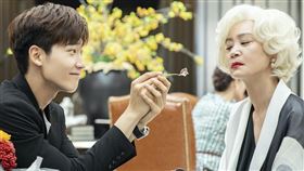 劉雪華、邢昭林、梁潔。（WeTV 提供）