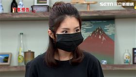 Angela混進餐廳當服務生，老爸的女友果然是家璇。