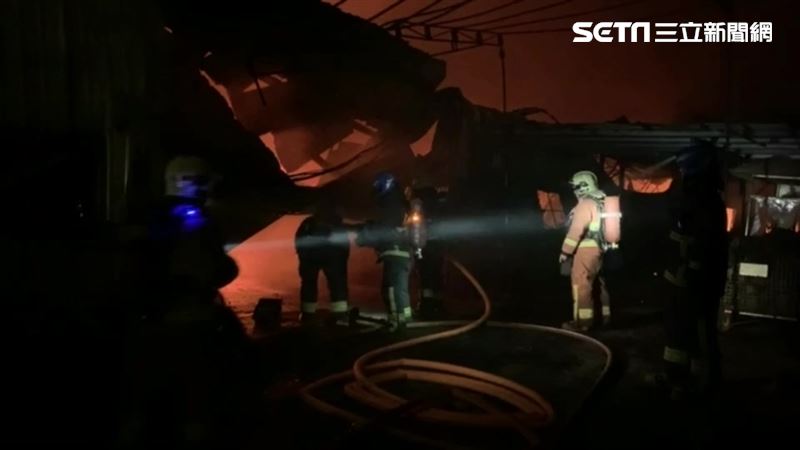 紙風車劇團倉庫火警！惡火吞噬2工廠